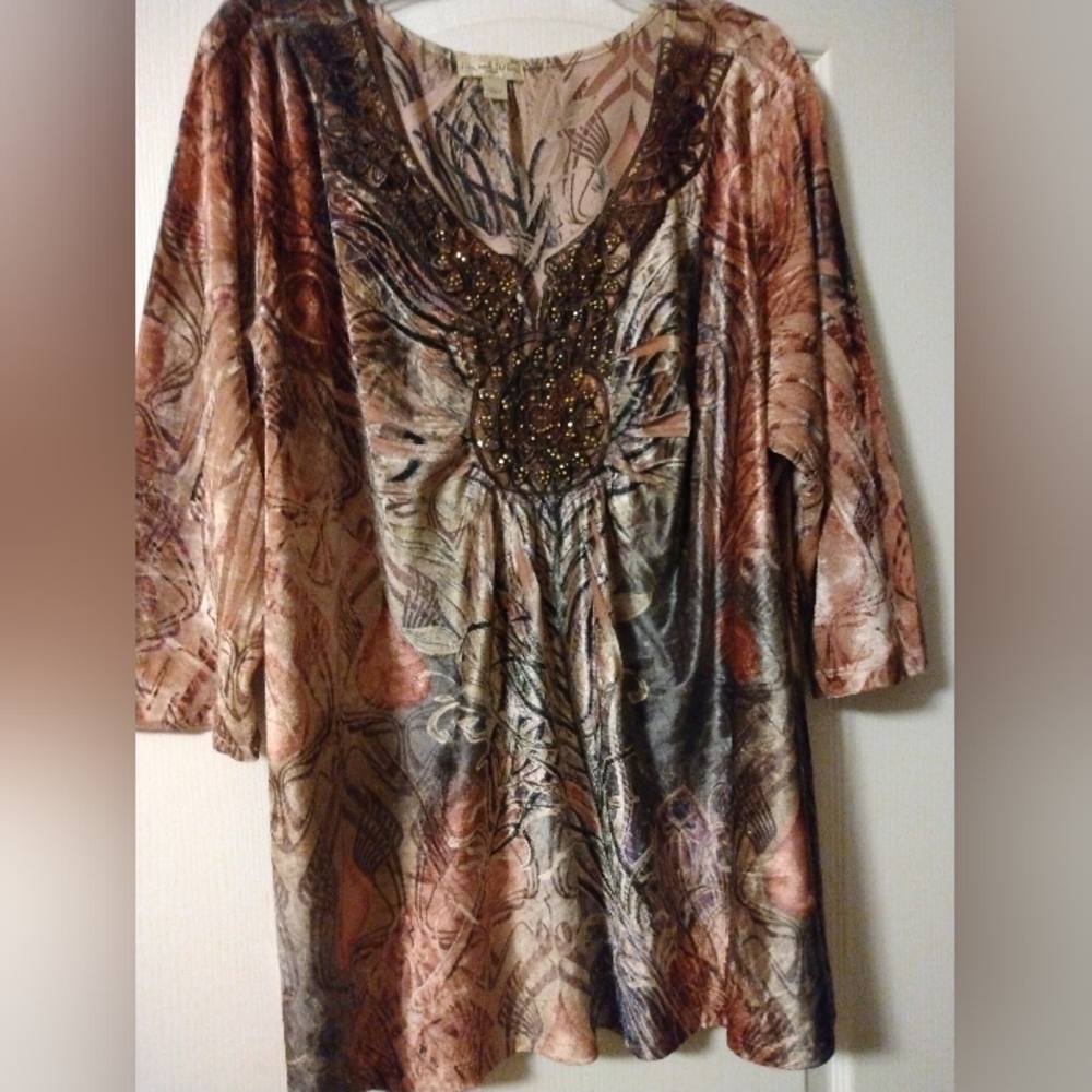Women's plus size top